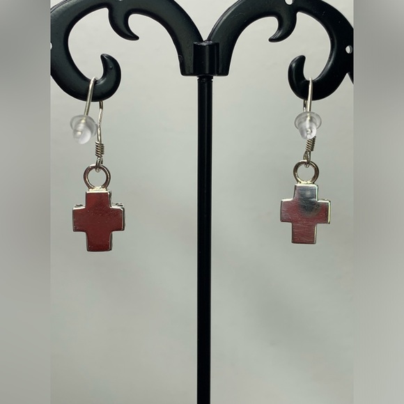 Silpada Vintage Rare HTF Sterling Silver Petite Filigree Cross on French Wires - Picture 4 of 13